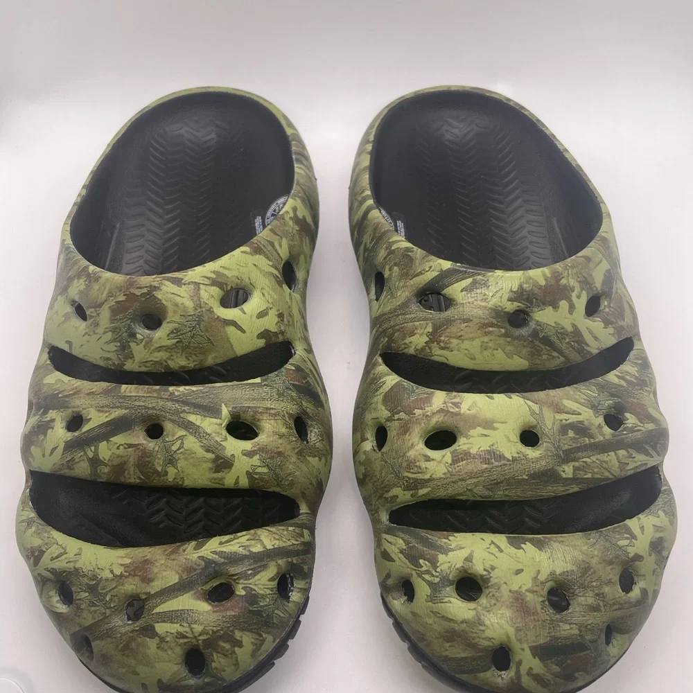 Keen Men's Yogui Arts Slides Slip On Sandals Closed Toe Camo / Green, Black SZ 8
